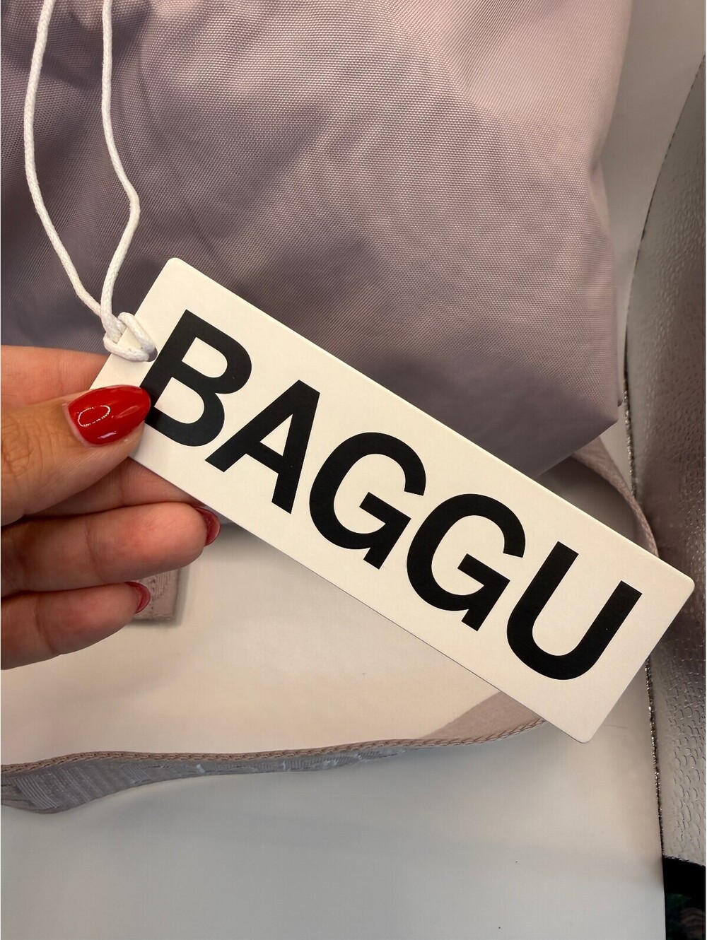 Baggu Medium Nylon Crescent Bag In Dusty Pink - Picture 7 of 8